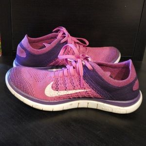 Nike womens fly knit free runs